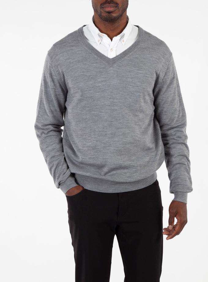 Bobby Jones Fine Gauge 100% Merino Wool V-Neck Sweater New Arrival